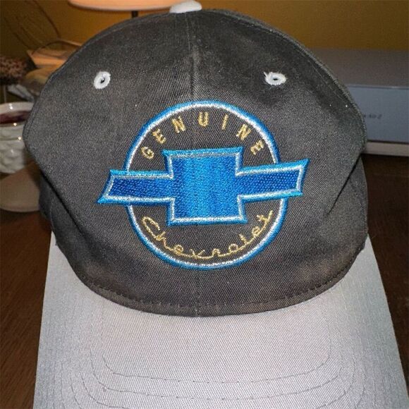 Vintage Chevrolet Snapback Hat Black Unisex Embroidered Logo Adjustable - Picture 2 of 9